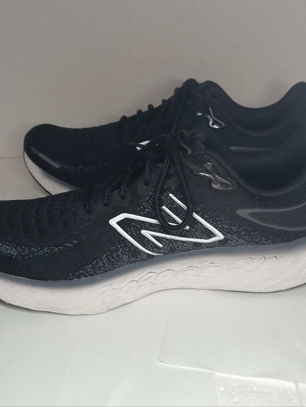 New Balance Fresh Foam 1080 Men's Size 12 Black White Running Shoes Sneakers - Picture 10 of 16